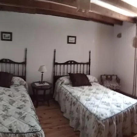 לינה וארוחת בוקר La Casa Del Valle Ailanes